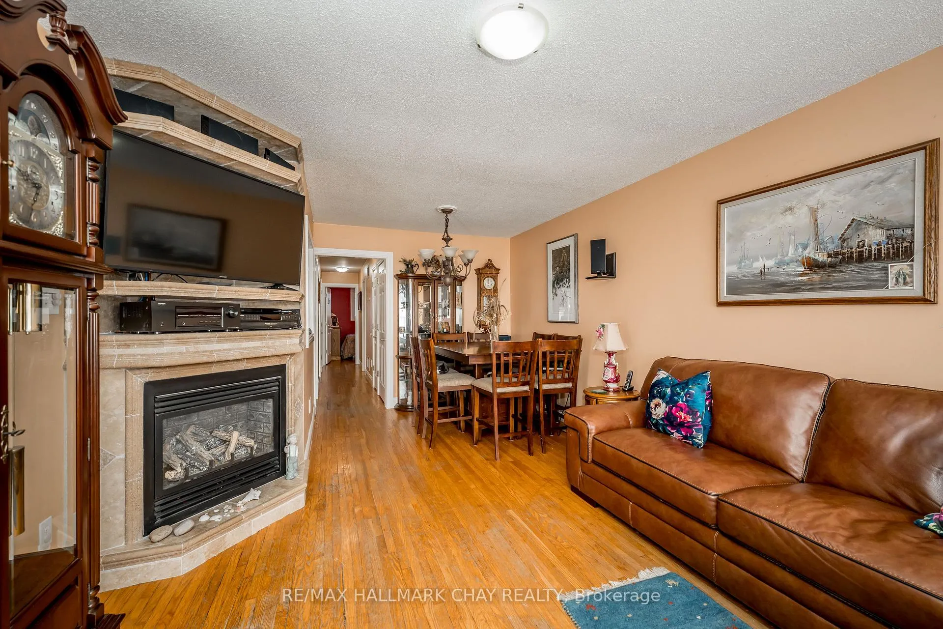 Photo 9 of 28 Brown Street, New Tecumseth, Tottenham — HOMEH