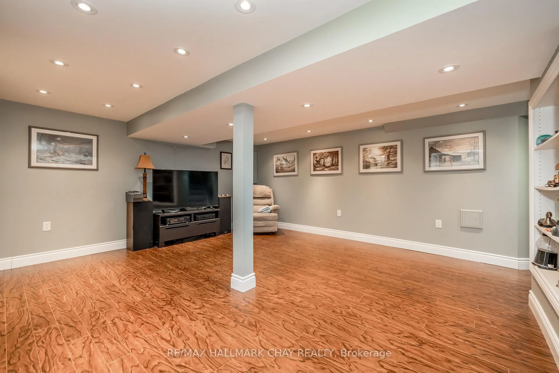 Photo 19 of 28 Brown Street, New Tecumseth, Tottenham — HOMEH