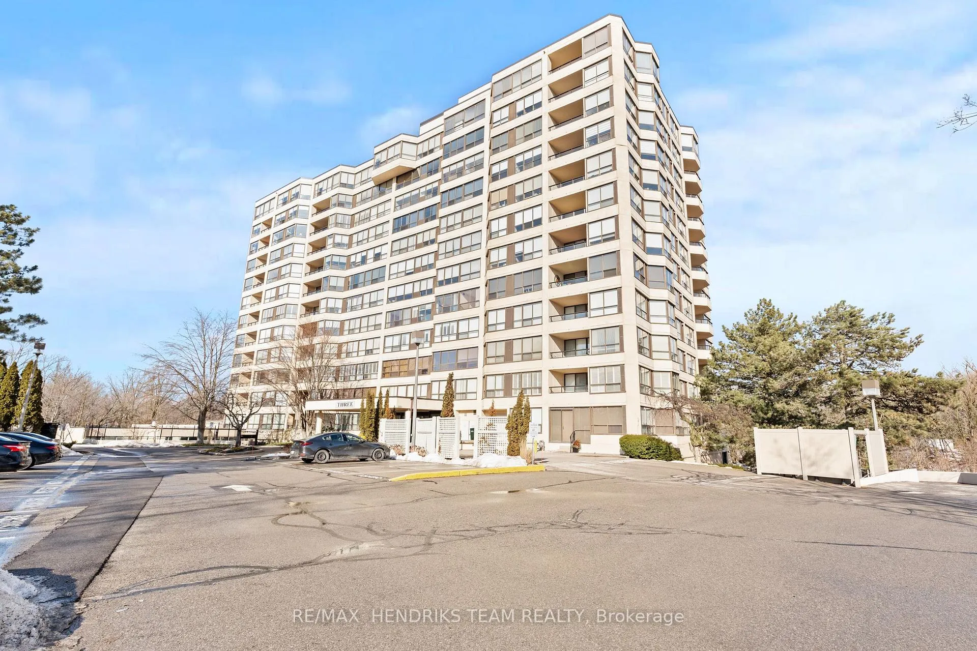 Photo 5 of Unit 502, 3 Towering Hts Boulevard, St. Catharines, Glendale/Glenridge — HOMEH