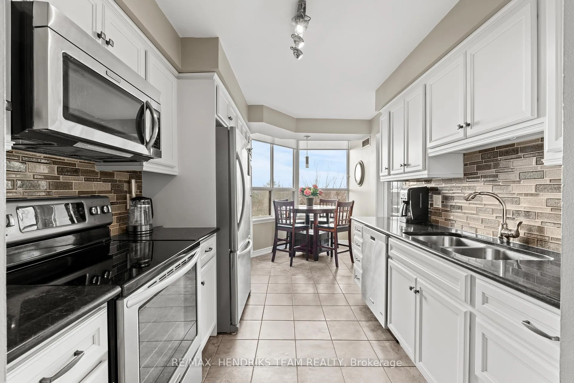Photo 9 of Unit 502, 3 Towering Hts Boulevard, St. Catharines, Glendale/Glenridge — HOMEH