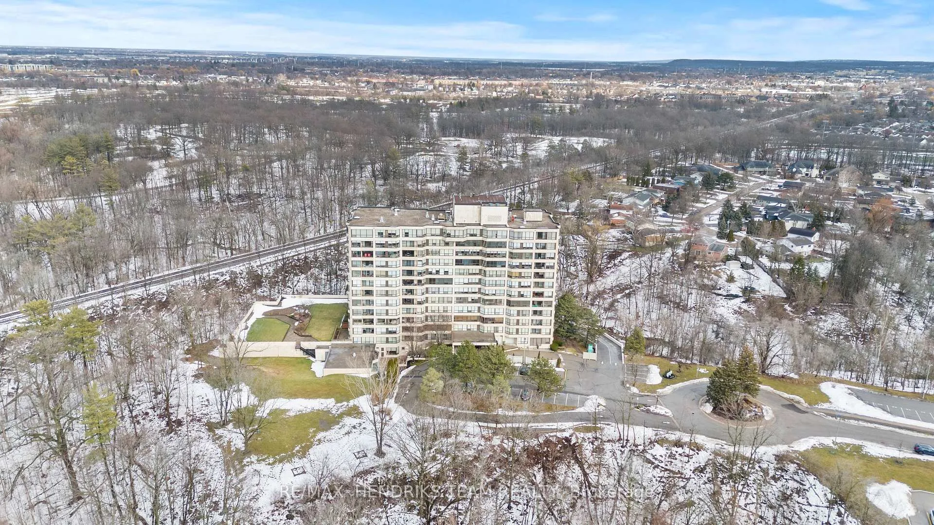 Photo 33 of Unit 502, 3 Towering Hts Boulevard, St. Catharines, Glendale/Glenridge — HOMEH