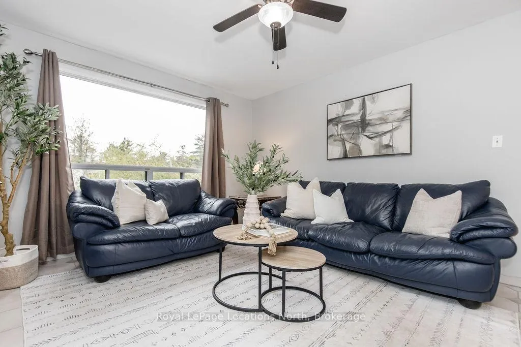 Photo 5 of 3 51st Street, Wasaga Beach — HOMEH