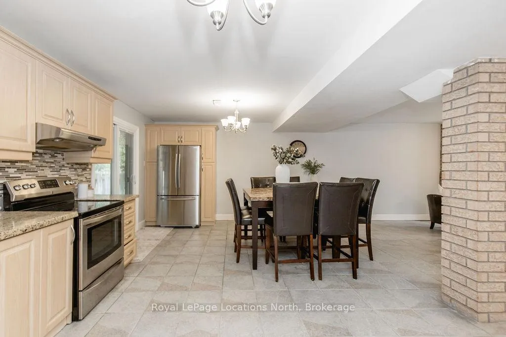 Photo 19 of 3 51st Street, Wasaga Beach — HOMEH