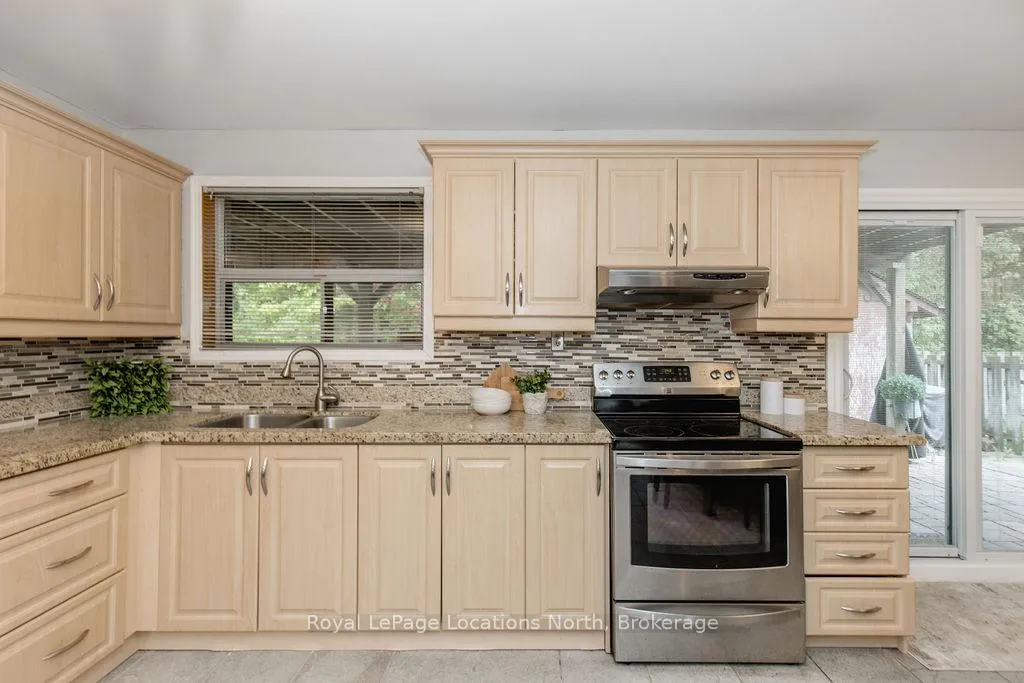 Photo 20 of 3 51st Street, Wasaga Beach — HOMEH
