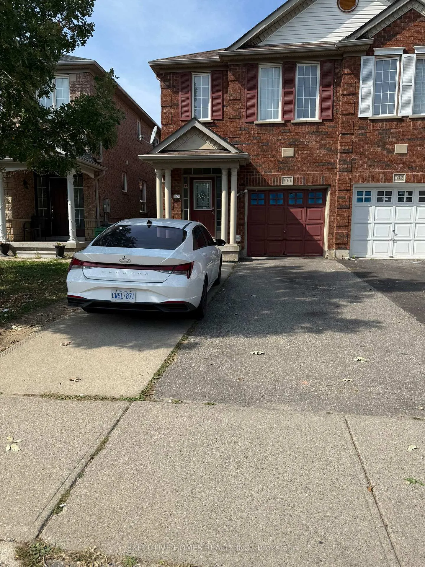 Photo 2 of 100 SandCherry Crescent, Brampton, Sandringham-Wellington — HOMEH