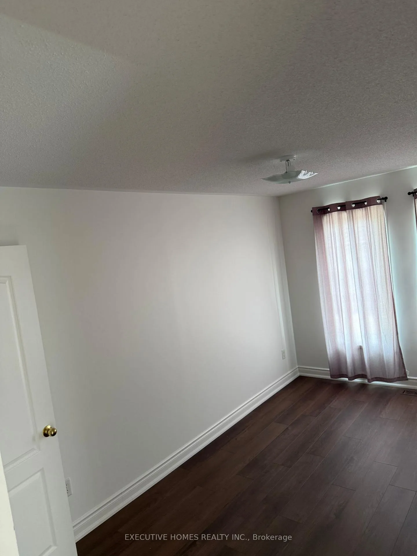Photo 8 of 100 SandCherry Crescent, Brampton, Sandringham-Wellington — HOMEH