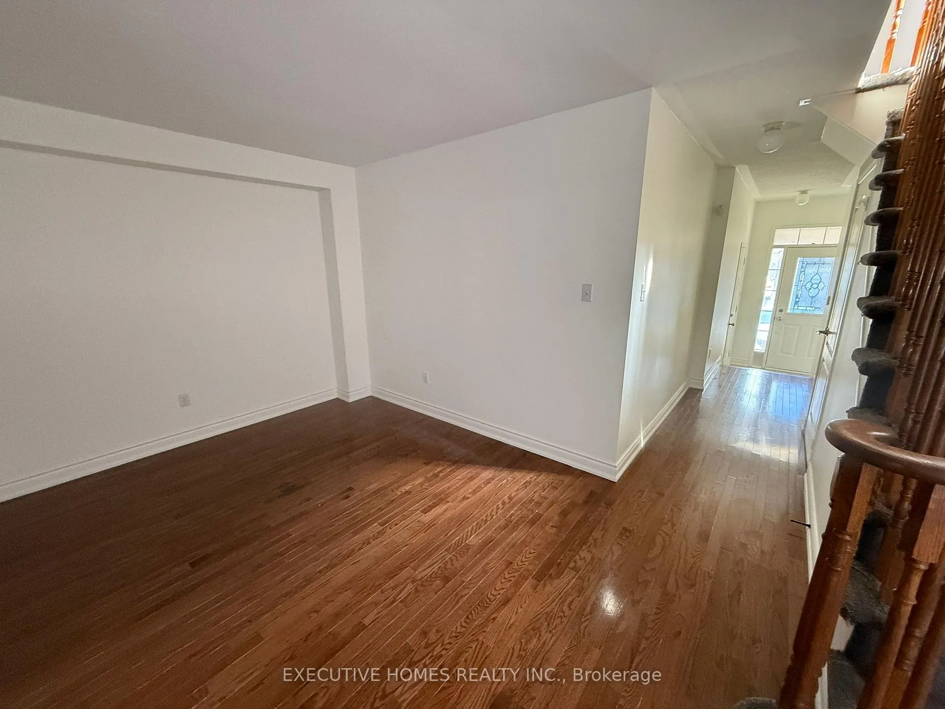 Photo 10 of 100 SandCherry Crescent, Brampton, Sandringham-Wellington — HOMEH