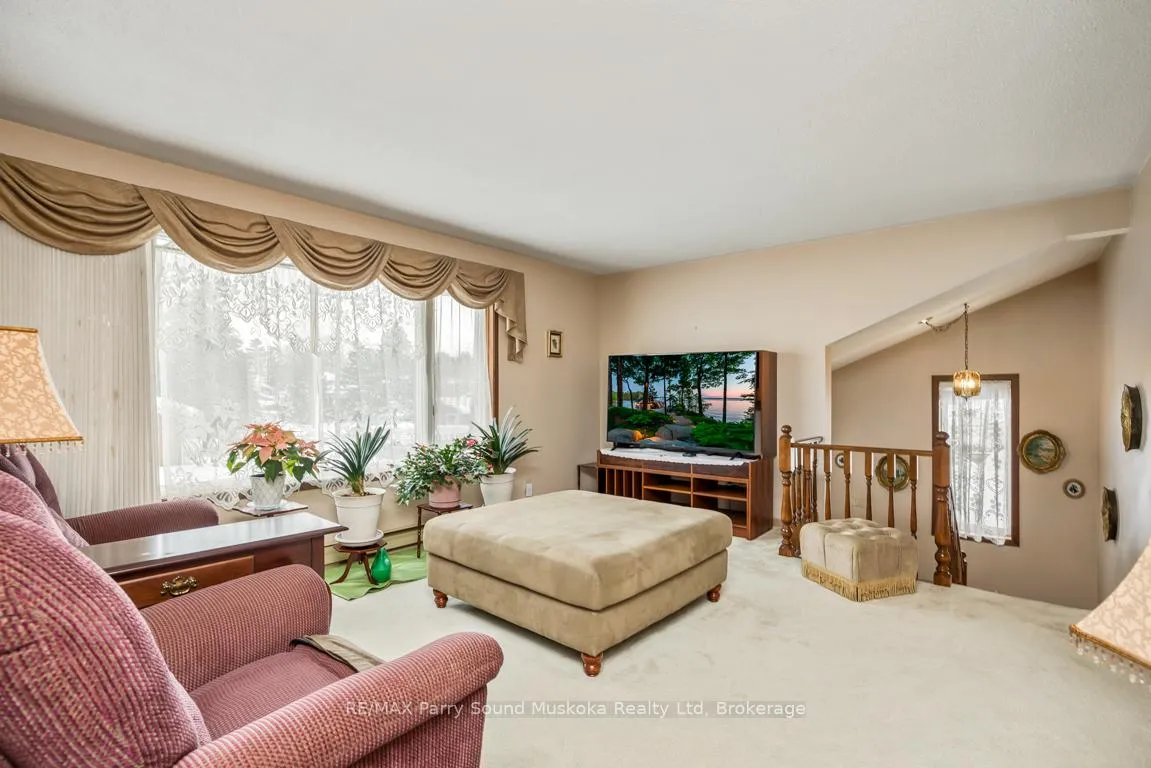 Photo 10 of 2 Laird Drive, Parry Sound — HOMEH