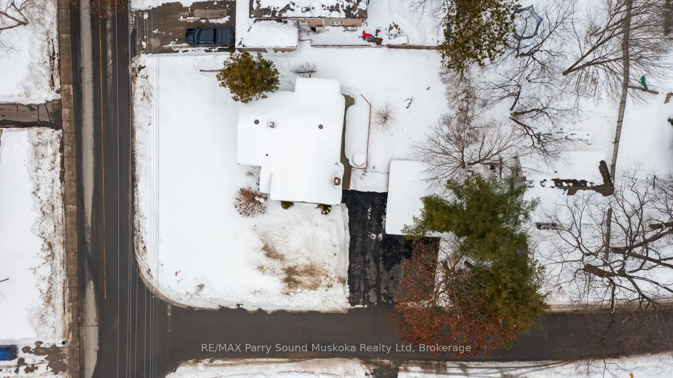 Photo 39 of 2 Laird Drive, Parry Sound — HOMEH