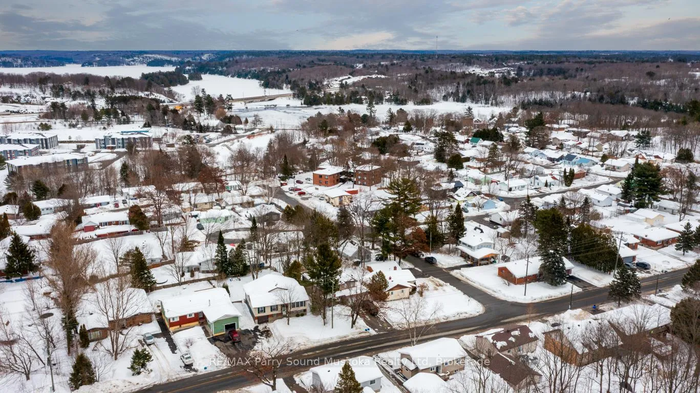 Photo 41 of 2 Laird Drive, Parry Sound — HOMEH