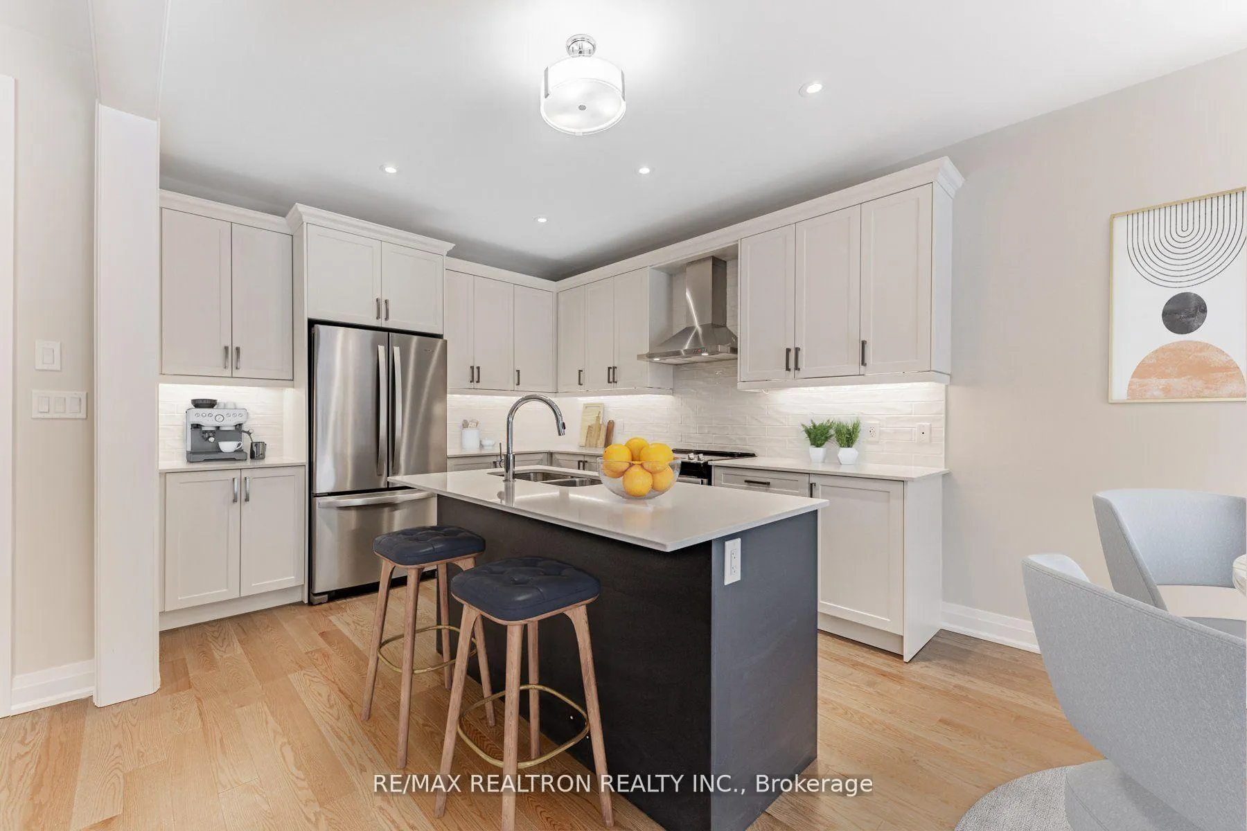 Photo 5 of 31 Sweet Cicely Street, Springwater, Midhurst — HOMEH
