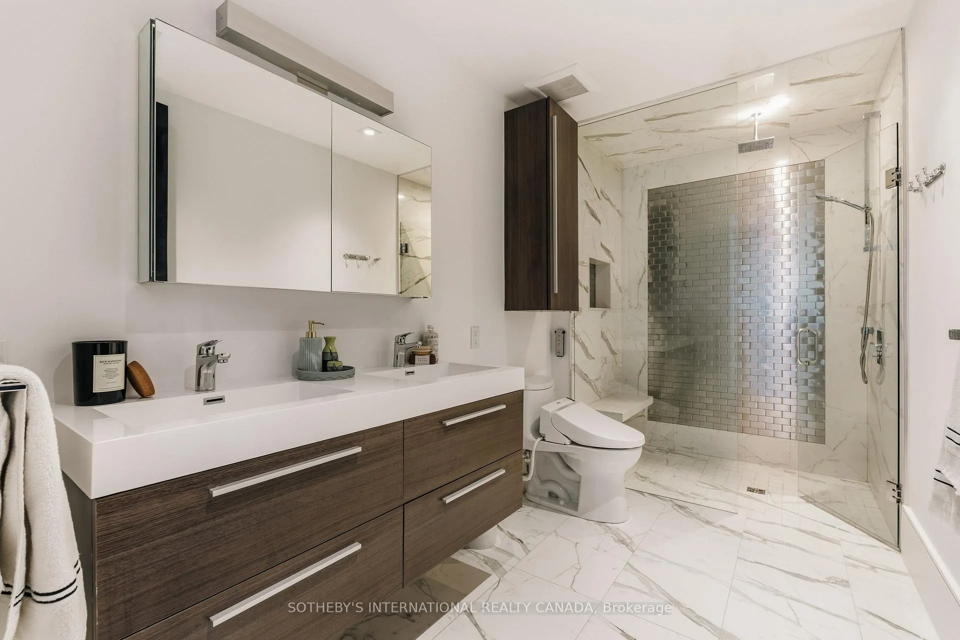 Photo 17 of 85 Glengrove Avenue W, Toronto, Lawrence Park South — HOMEH