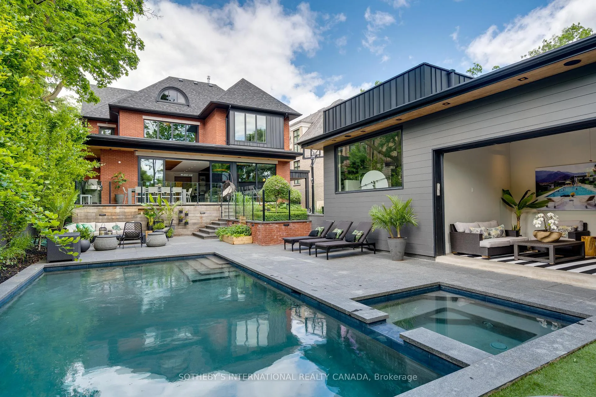 Photo 31 of 85 Glengrove Avenue W, Toronto, Lawrence Park South — HOMEH
