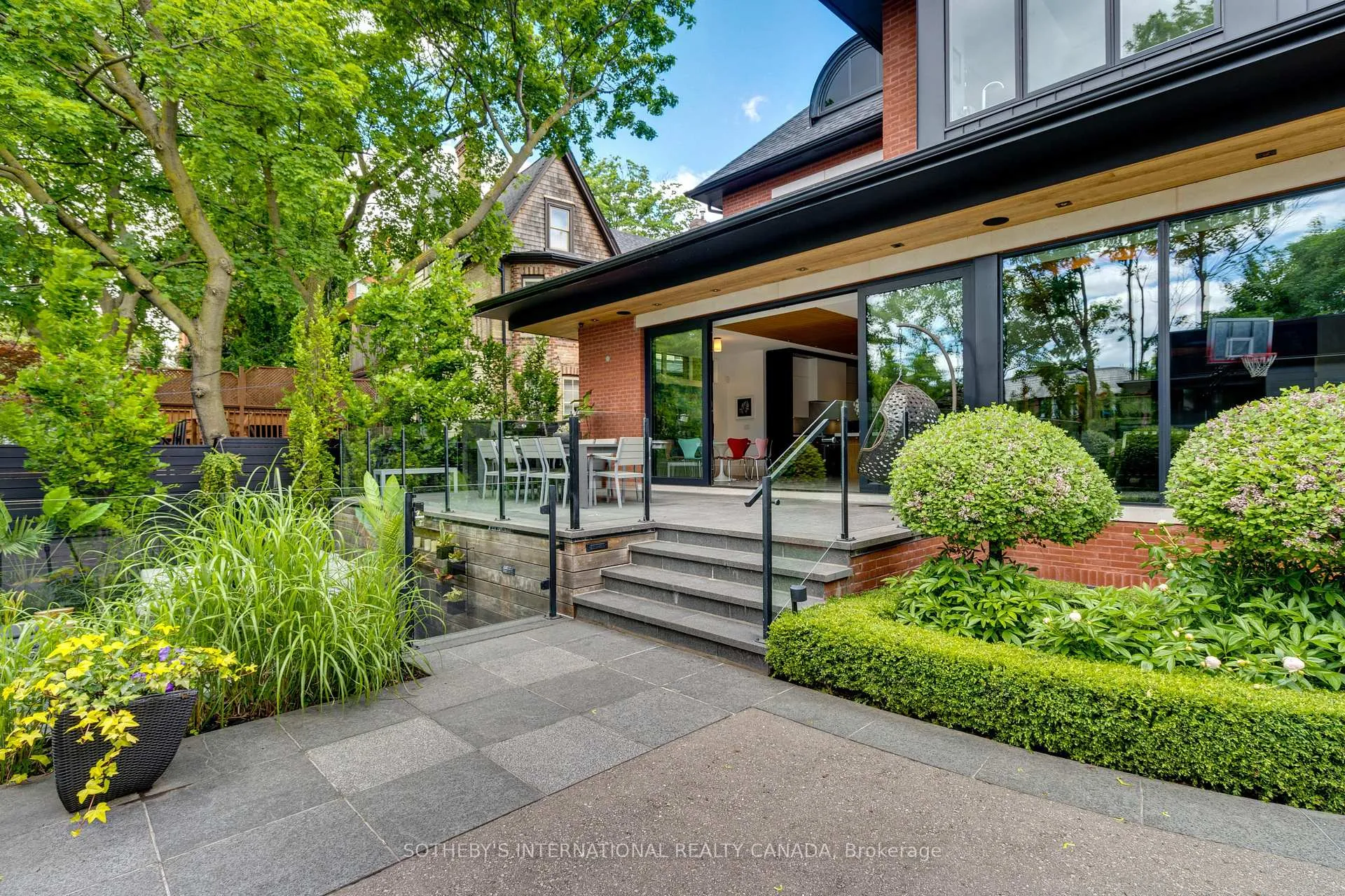 Photo 33 of 85 Glengrove Avenue W, Toronto, Lawrence Park South — HOMEH