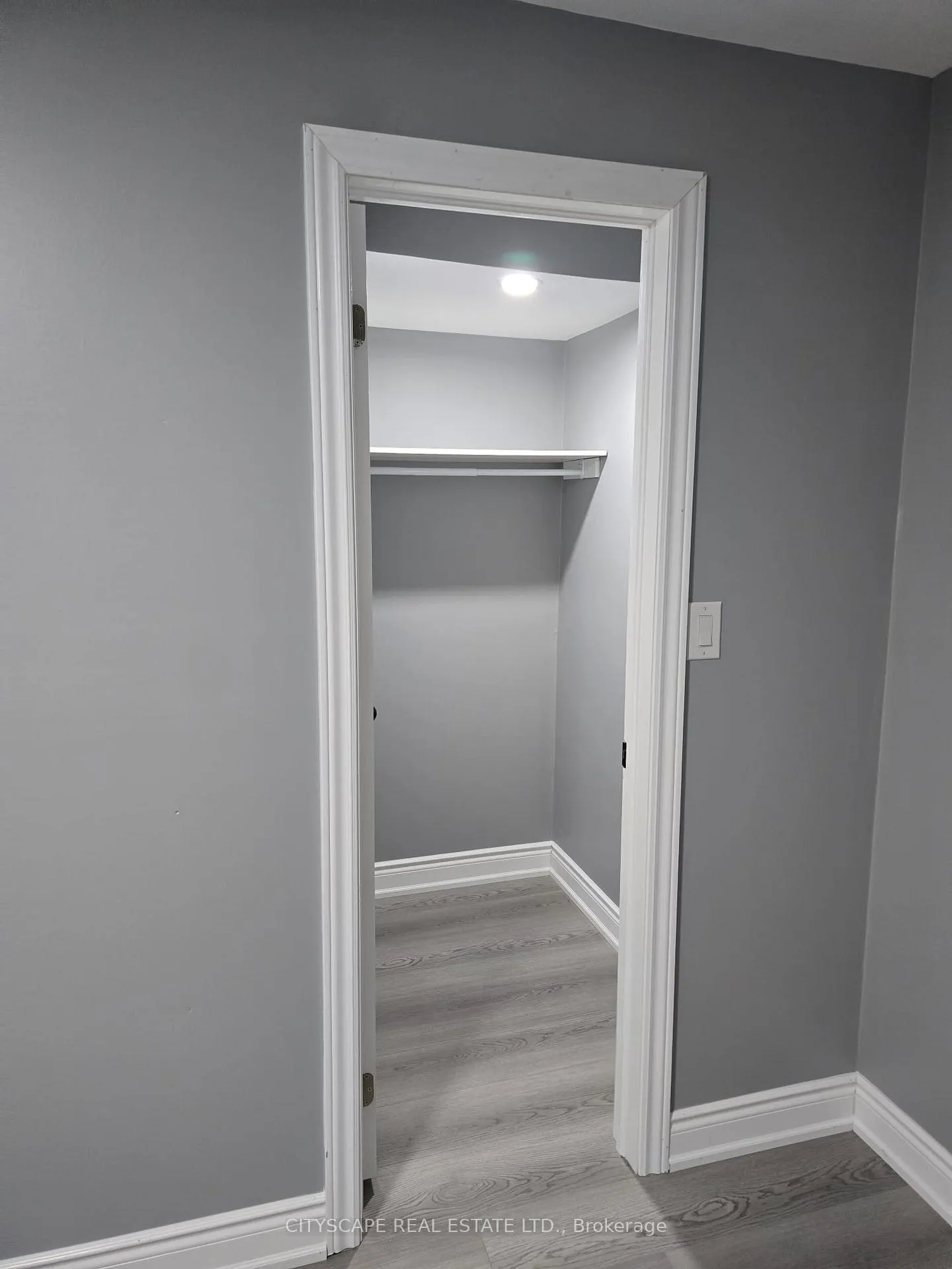 Photo 8 of 306 Bessborough Drive, Milton, Harrison — HOMEH