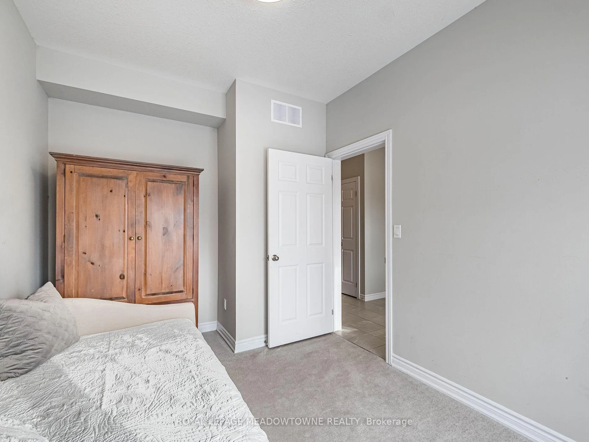 Photo 6 of Unit 7, 13 Braida Lane, Halton Hills, Acton — HOMEH