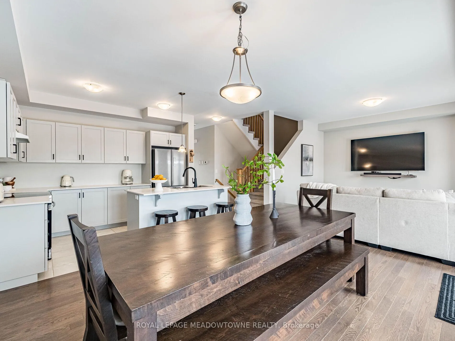 Photo 14 of Unit 7, 13 Braida Lane, Halton Hills, Acton — HOMEH