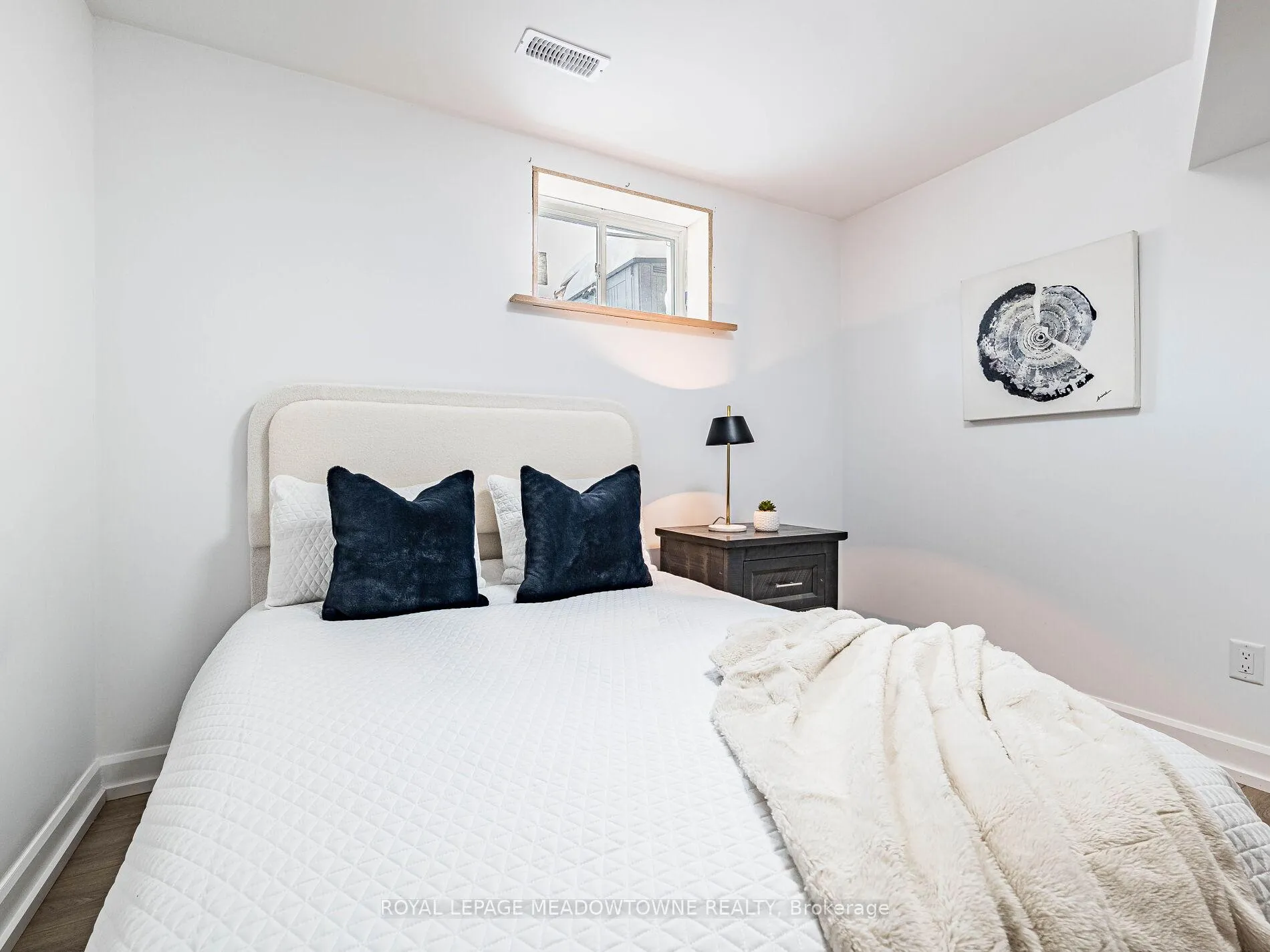Photo 47 of Unit 7, 13 Braida Lane, Halton Hills, Acton — HOMEH