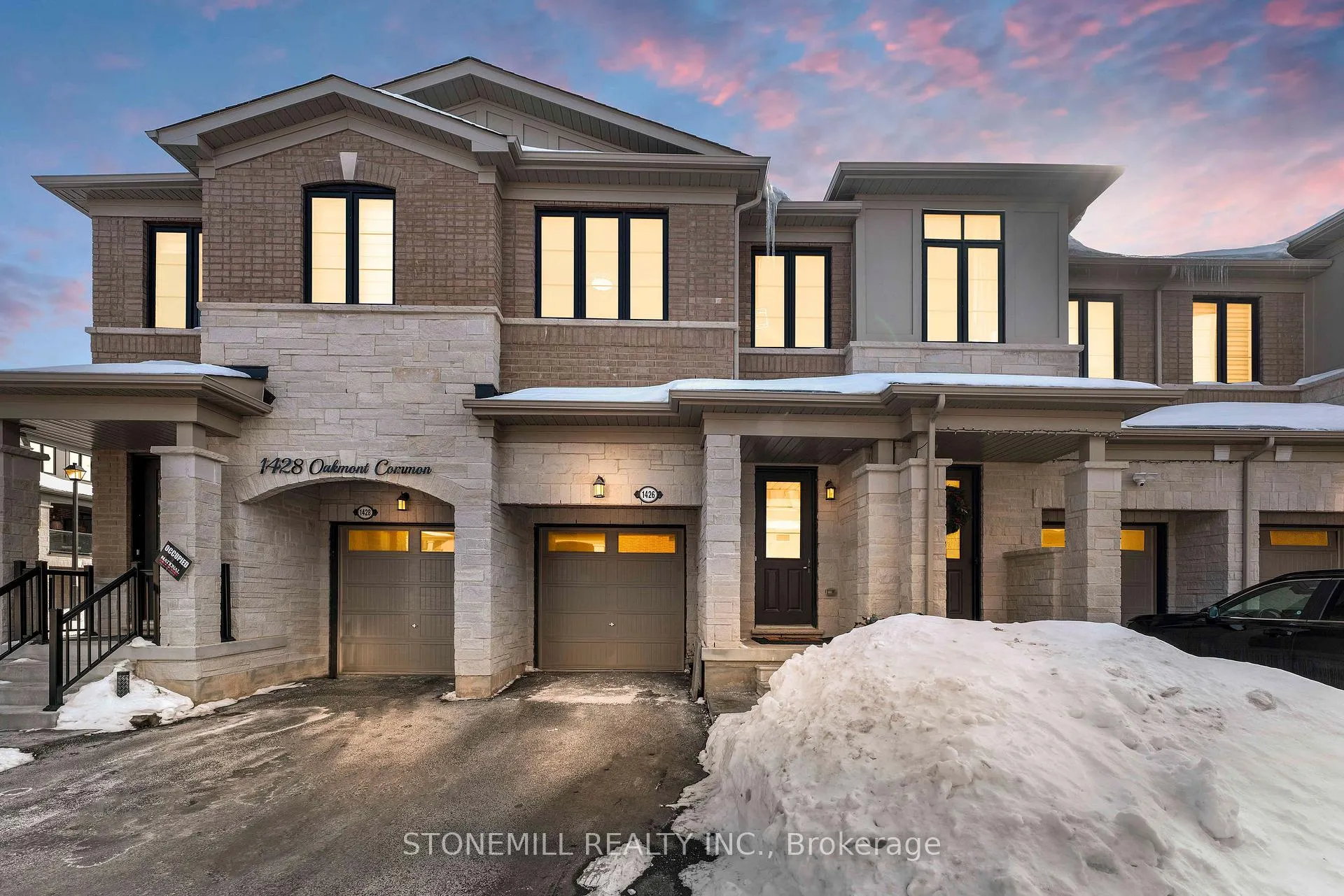 Front of 1426 Oakmont Common