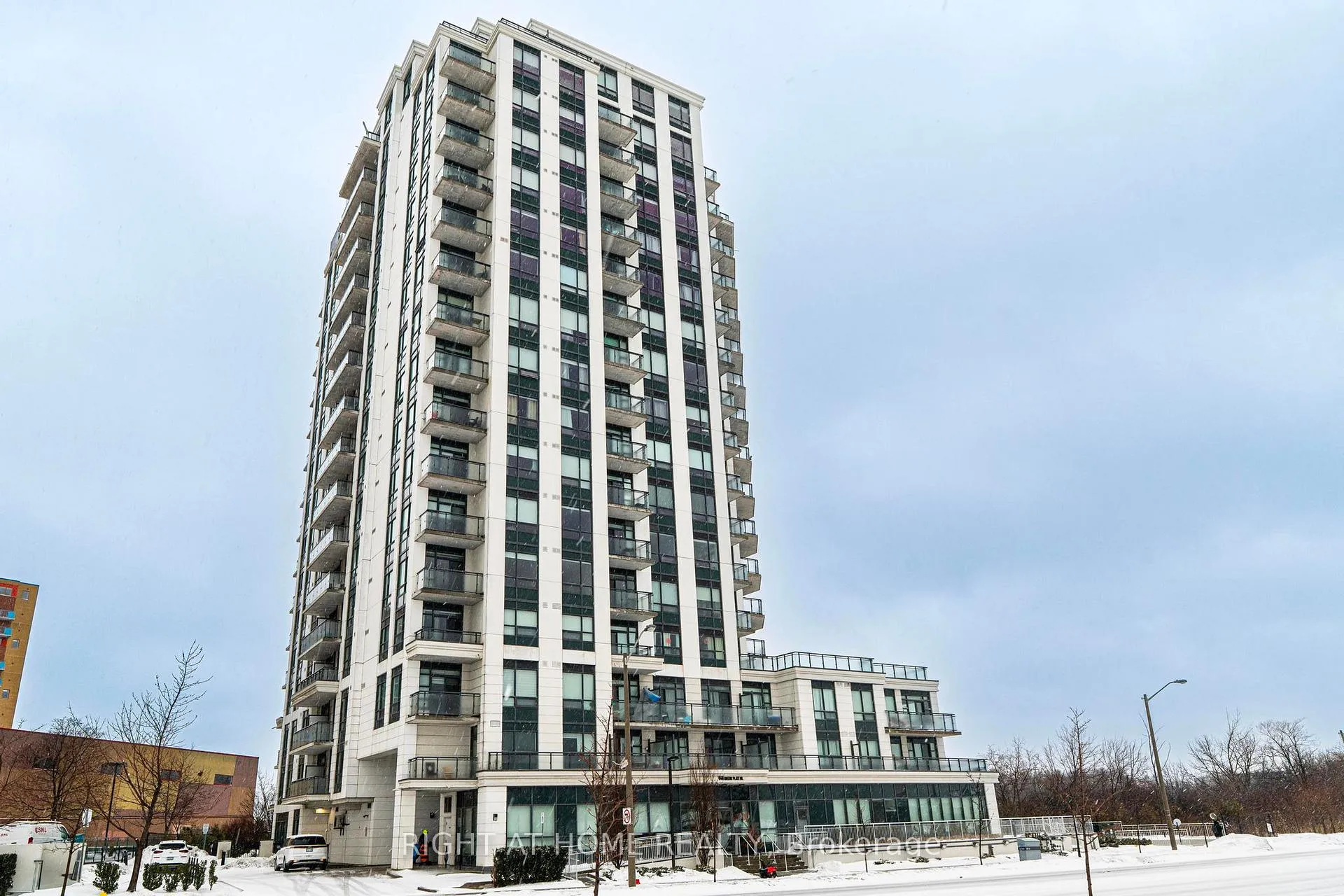 Front of Unit 1402, 840 Queens Plate Drive