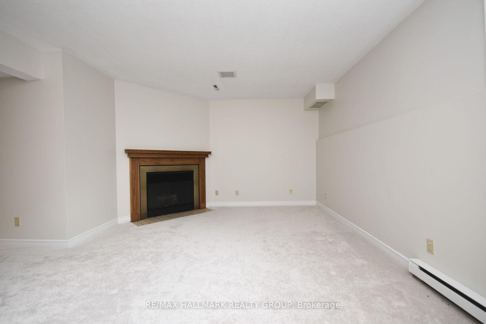 Photo 25 of 132 Dunbarton Court, Ottawa, Cardinal Glen — HOMEH