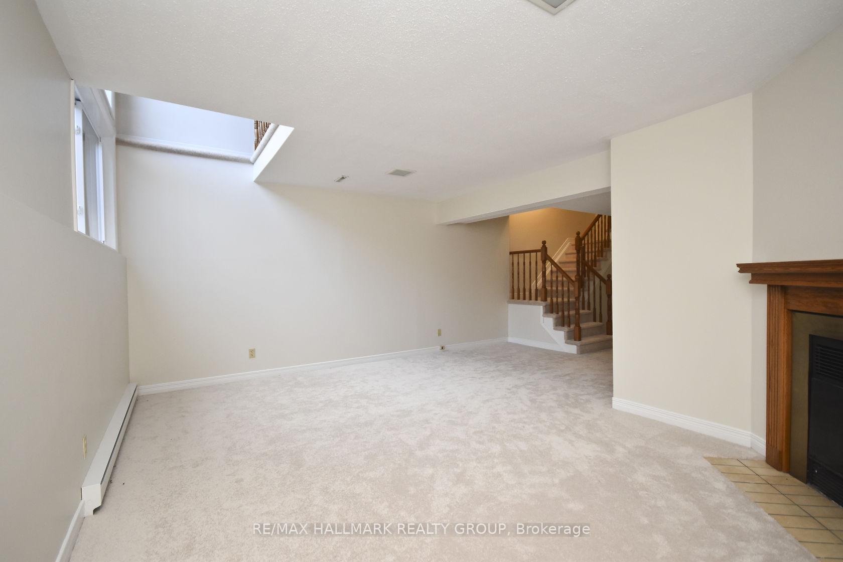 Photo 27 of 132 Dunbarton Court, Ottawa, Cardinal Glen — HOMEH