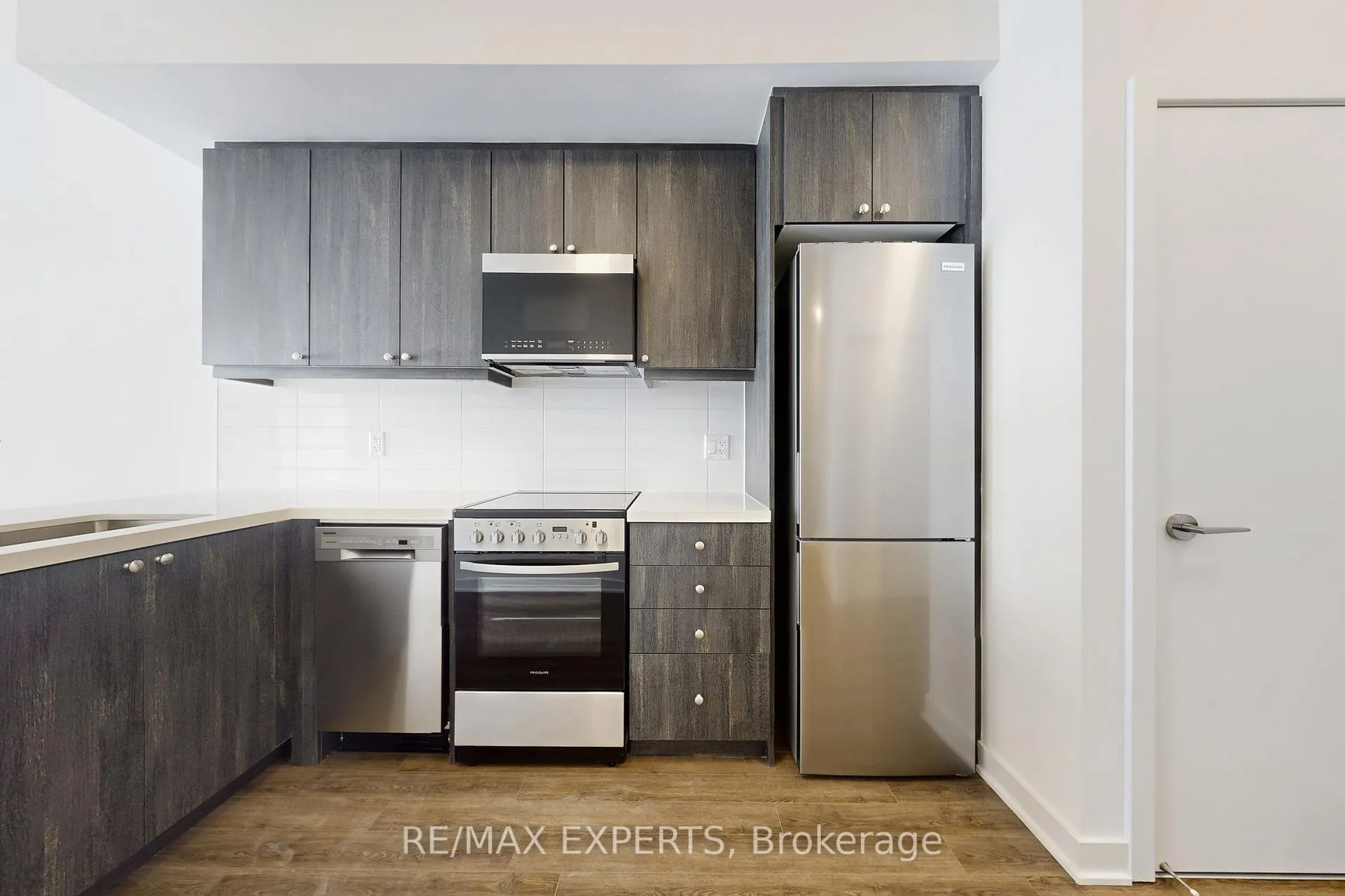 Photo 13 of Unit 118, 51 Clarington Boulevard, Clarington, Bowmanville — HOMEH