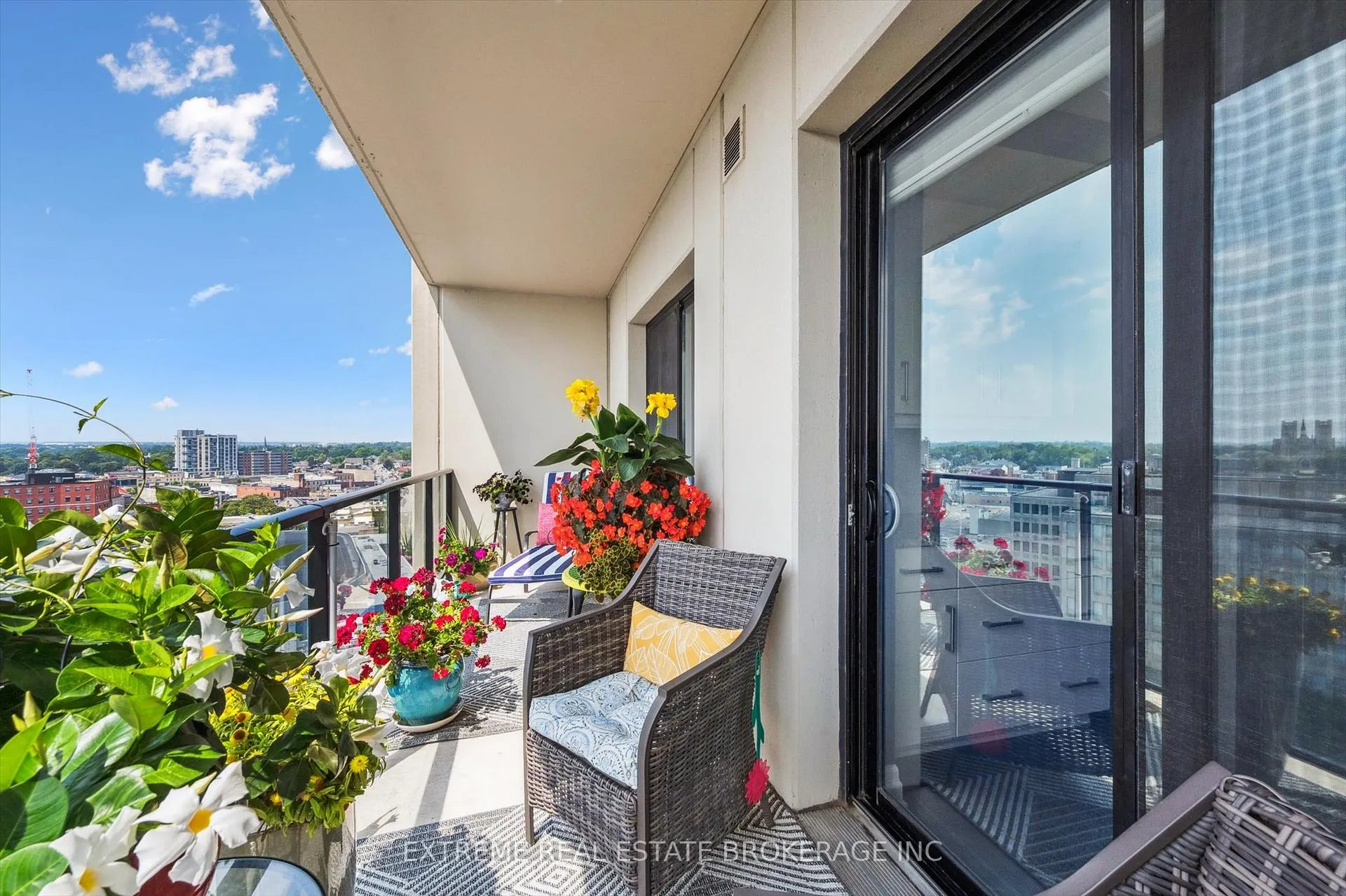 Photo 32 of Unit 1407, 160 Macdonell Street, Guelph, Downtown — HOMEH