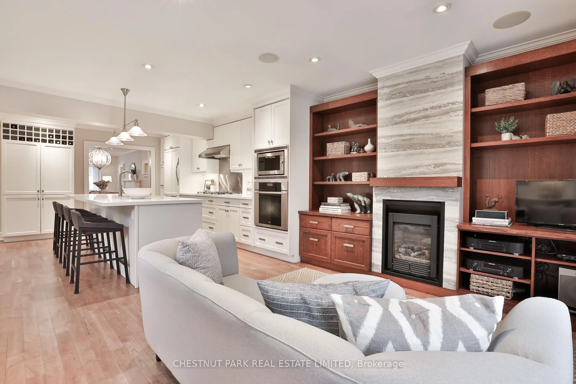 Photo 15 of 136 Wanless Avenue, Toronto, Lawrence Park North — HOMEH