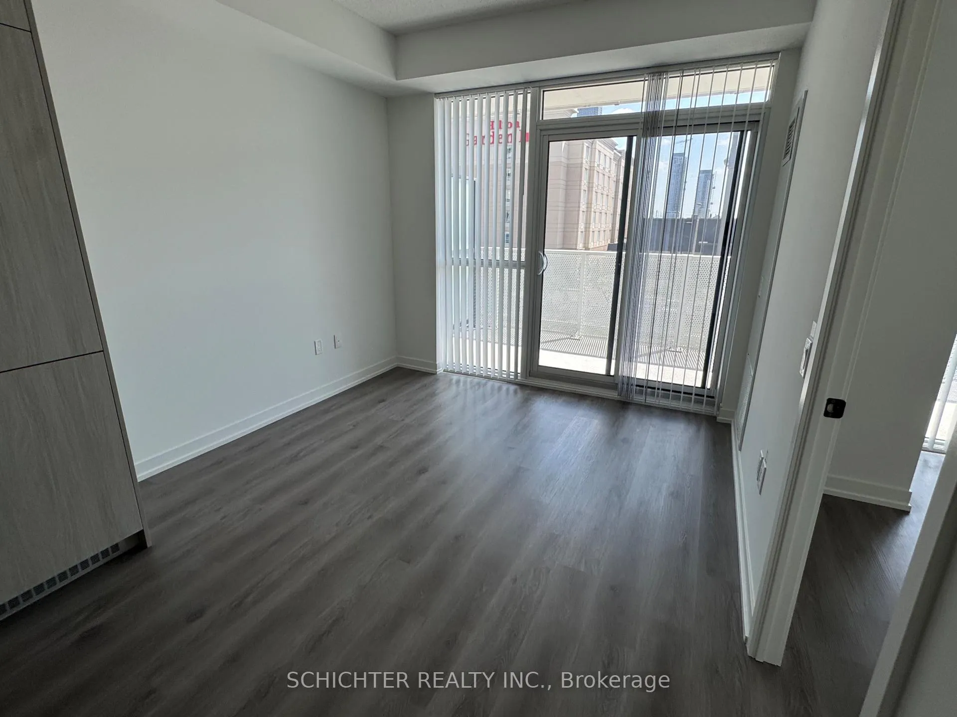 Photo 7 of Unit 312, 28 Interchange Way N, Vaughan, Vaughan Corporate Centre — HOMEH