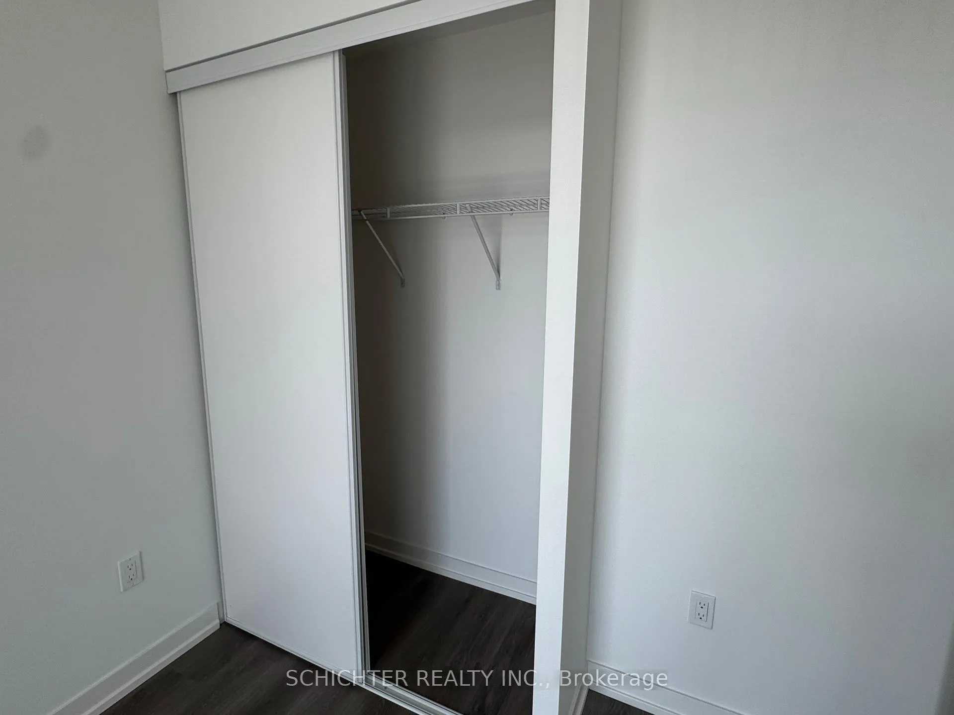 Photo 10 of Unit 312, 28 Interchange Way N, Vaughan, Vaughan Corporate Centre — HOMEH