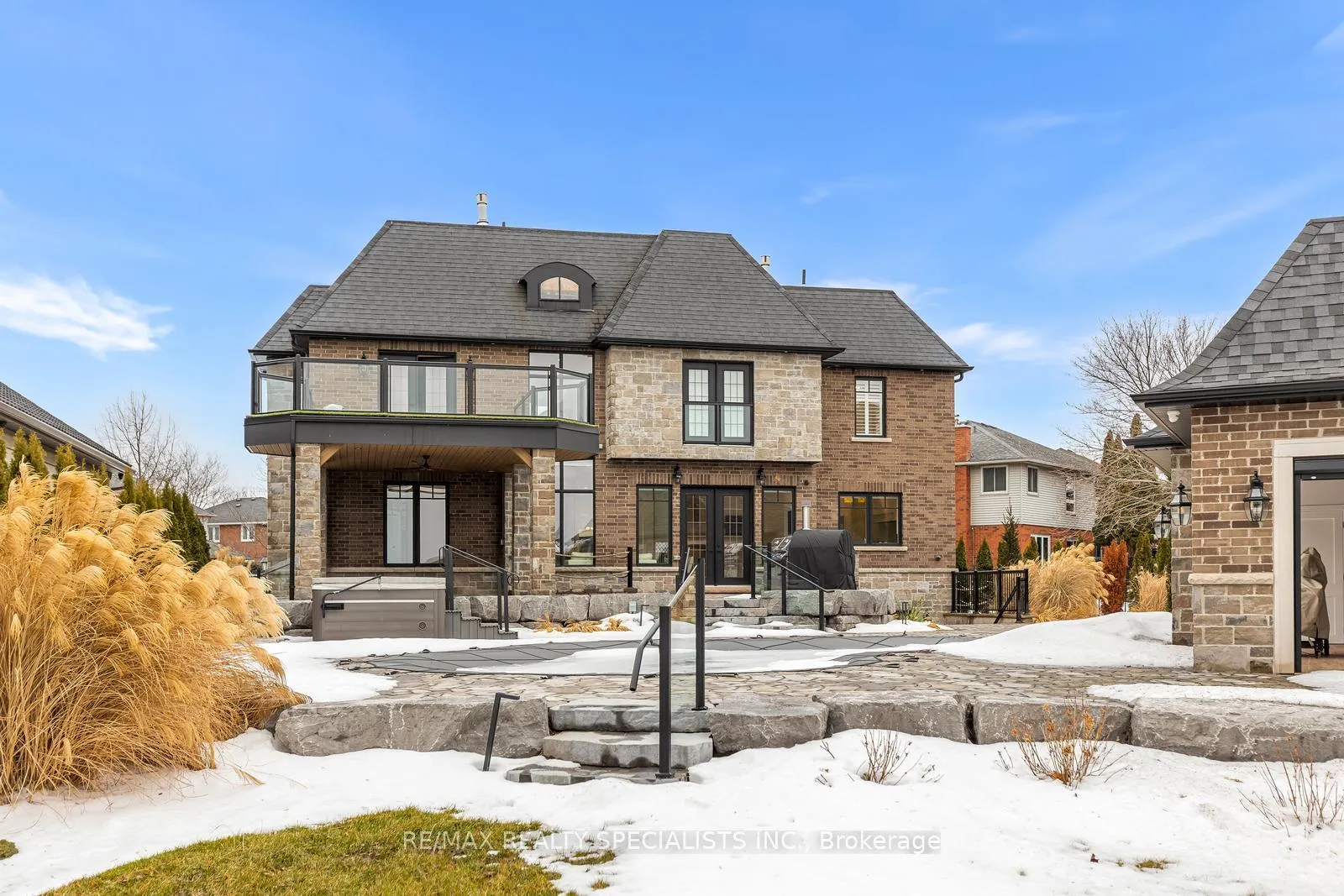 Photo 38 of 16 Shoreline Crescent, Grimsby, Grimsby Beach — HOMEH