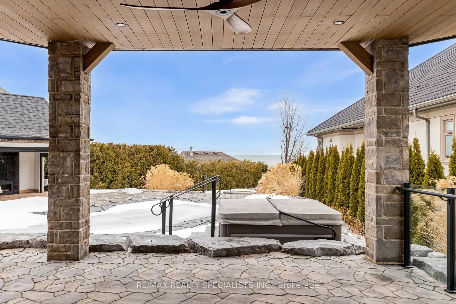 Photo 42 of 16 Shoreline Crescent, Grimsby, Grimsby Beach — HOMEH