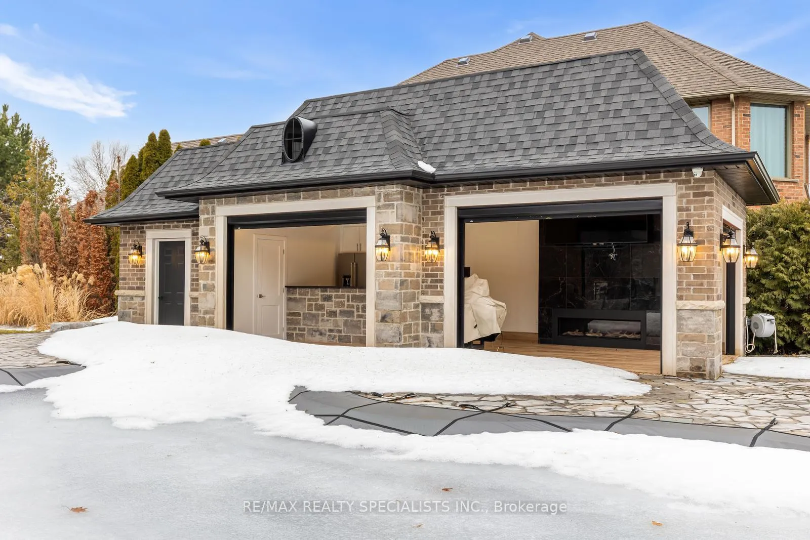Photo 44 of 16 Shoreline Crescent, Grimsby, Grimsby Beach — HOMEH