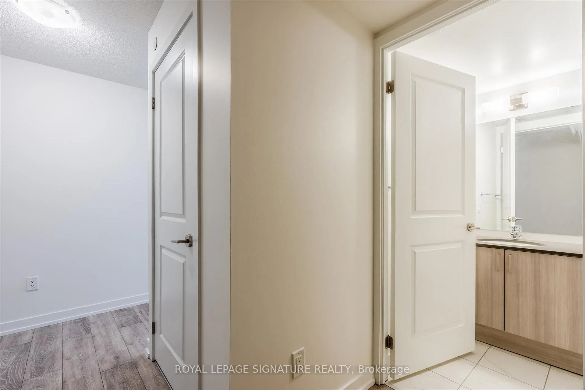 Photo 4 of Unit 1708, 1455 Celebration Drive, Pickering, Bay Ridges — HOMEH