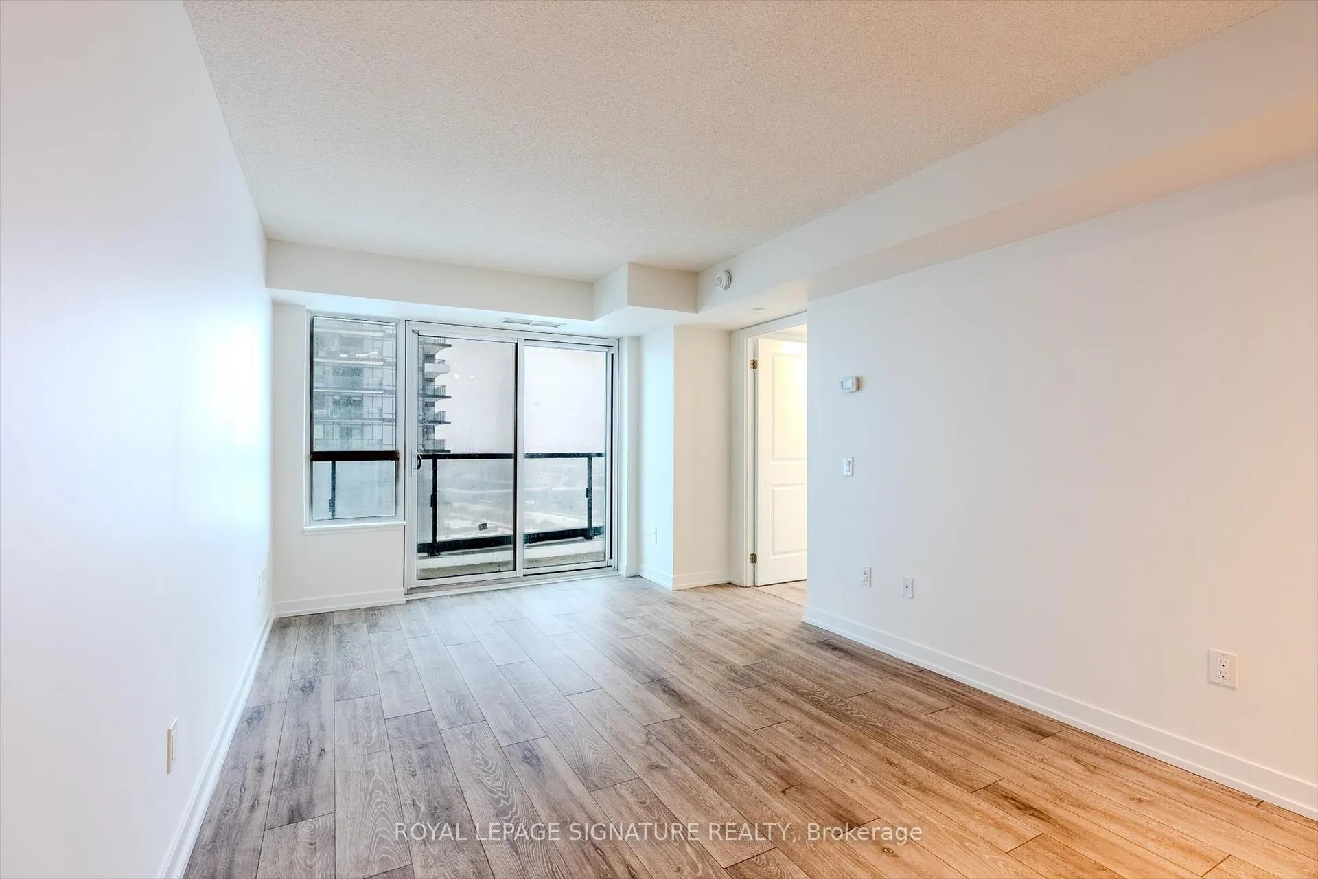 Photo 10 of Unit 1708, 1455 Celebration Drive, Pickering, Bay Ridges — HOMEH