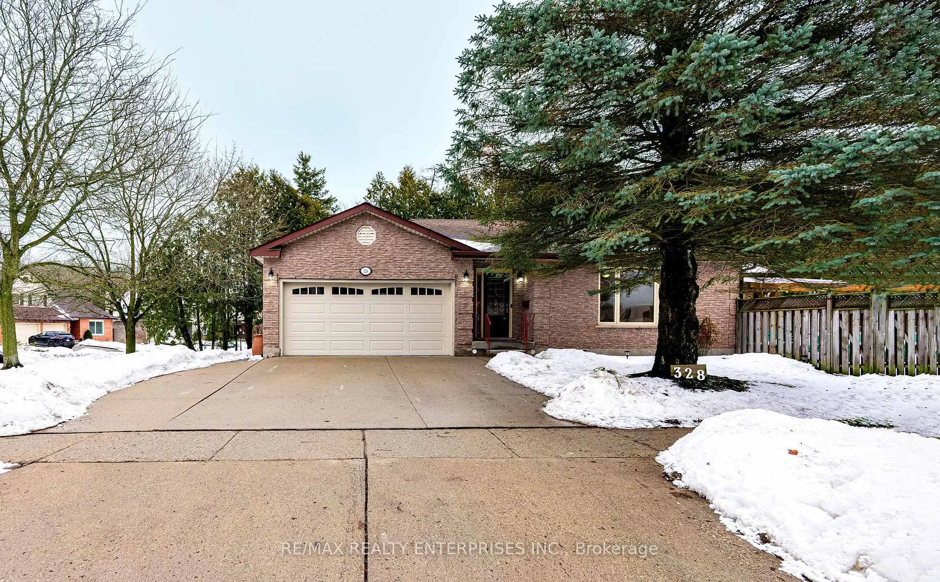 Front of 328 Burnett Avenue