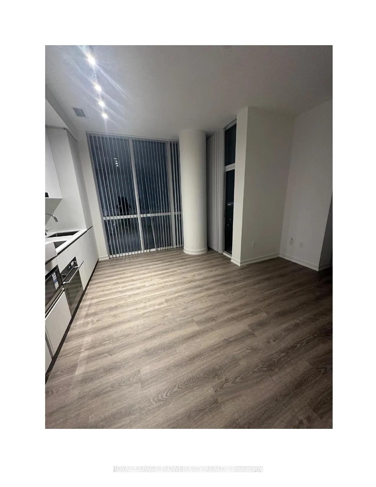Photo 15 of Unit PH107, 8 Interchange Way SE, Vaughan, Vaughan Corporate Centre — HOMEH