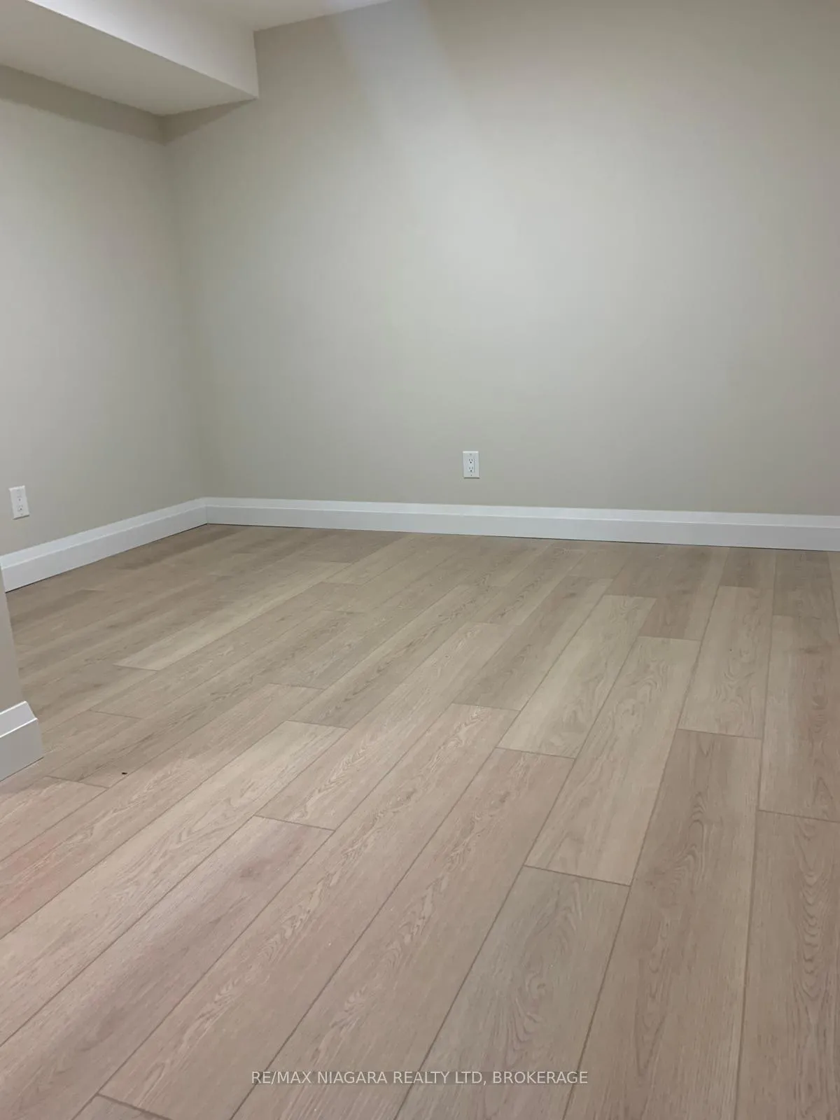 Photo 6 of Unit BSMT, 26 Shadow Court, Hamilton, Crerar — HOMEH