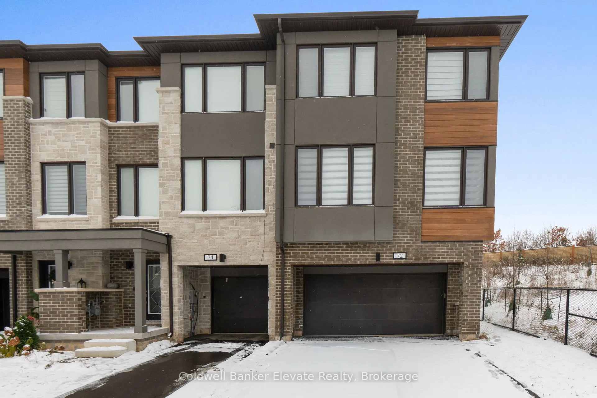 Photo 3 of 72 Windtree Way, Halton Hills, Georgetown — HOMEH