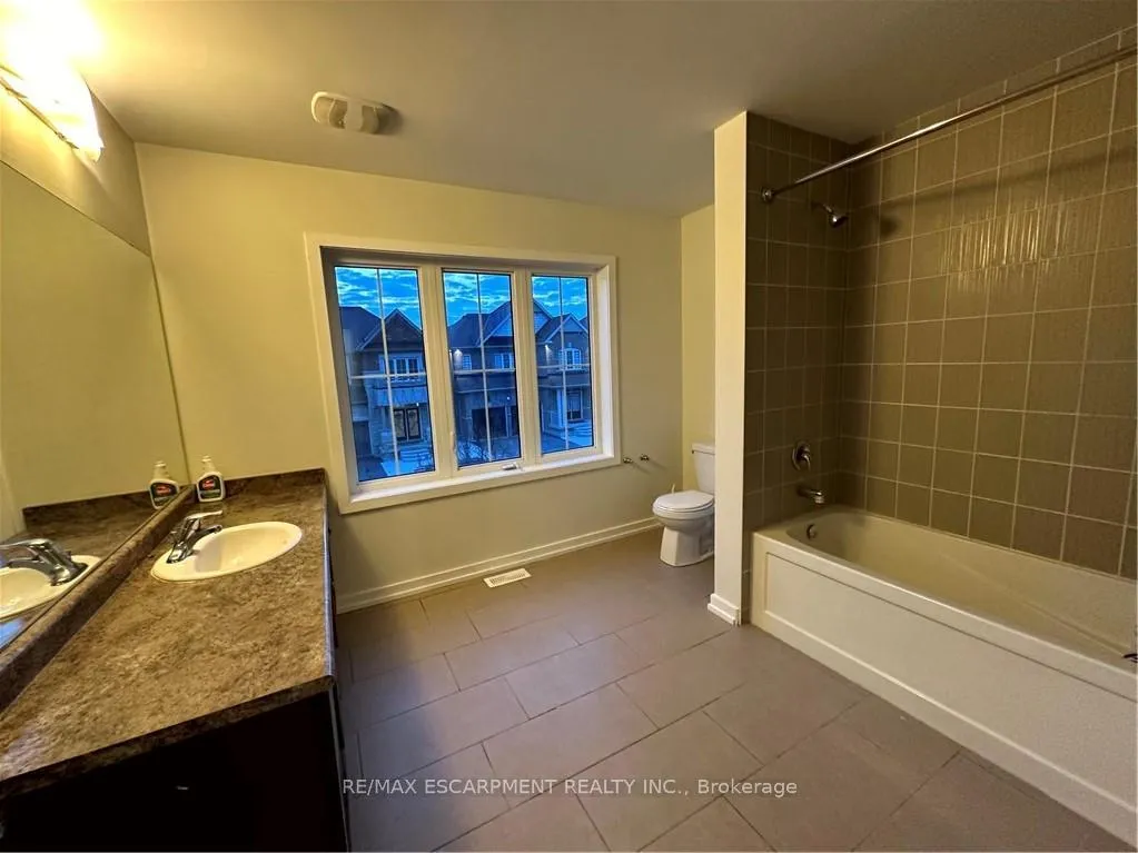 Photo 20 of 7 Abercrombie Crescent, Brampton, Northwest Brampton — HOMEH