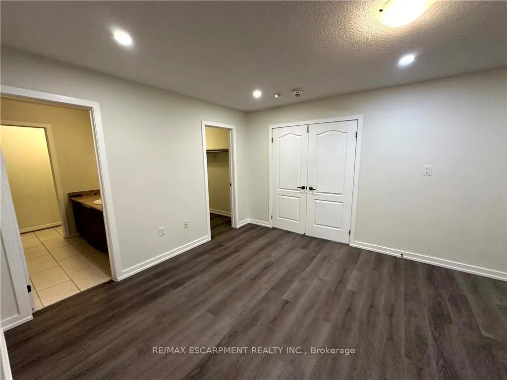 Photo 36 of 7 Abercrombie Crescent, Brampton, Northwest Brampton — HOMEH