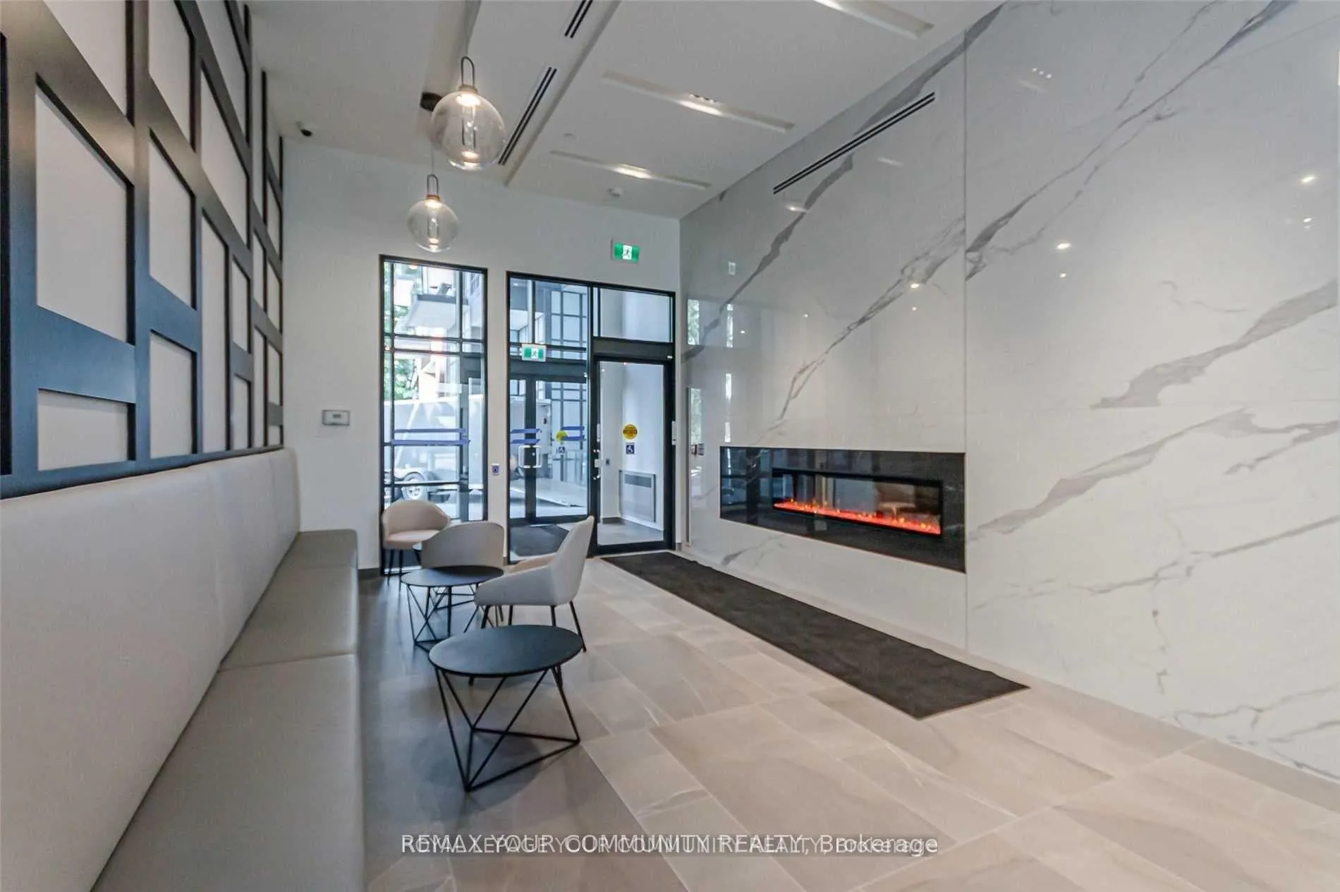 Photo 3 of Unit 521, 681 Yonge Street, Barrie, Painswick South — HOMEH