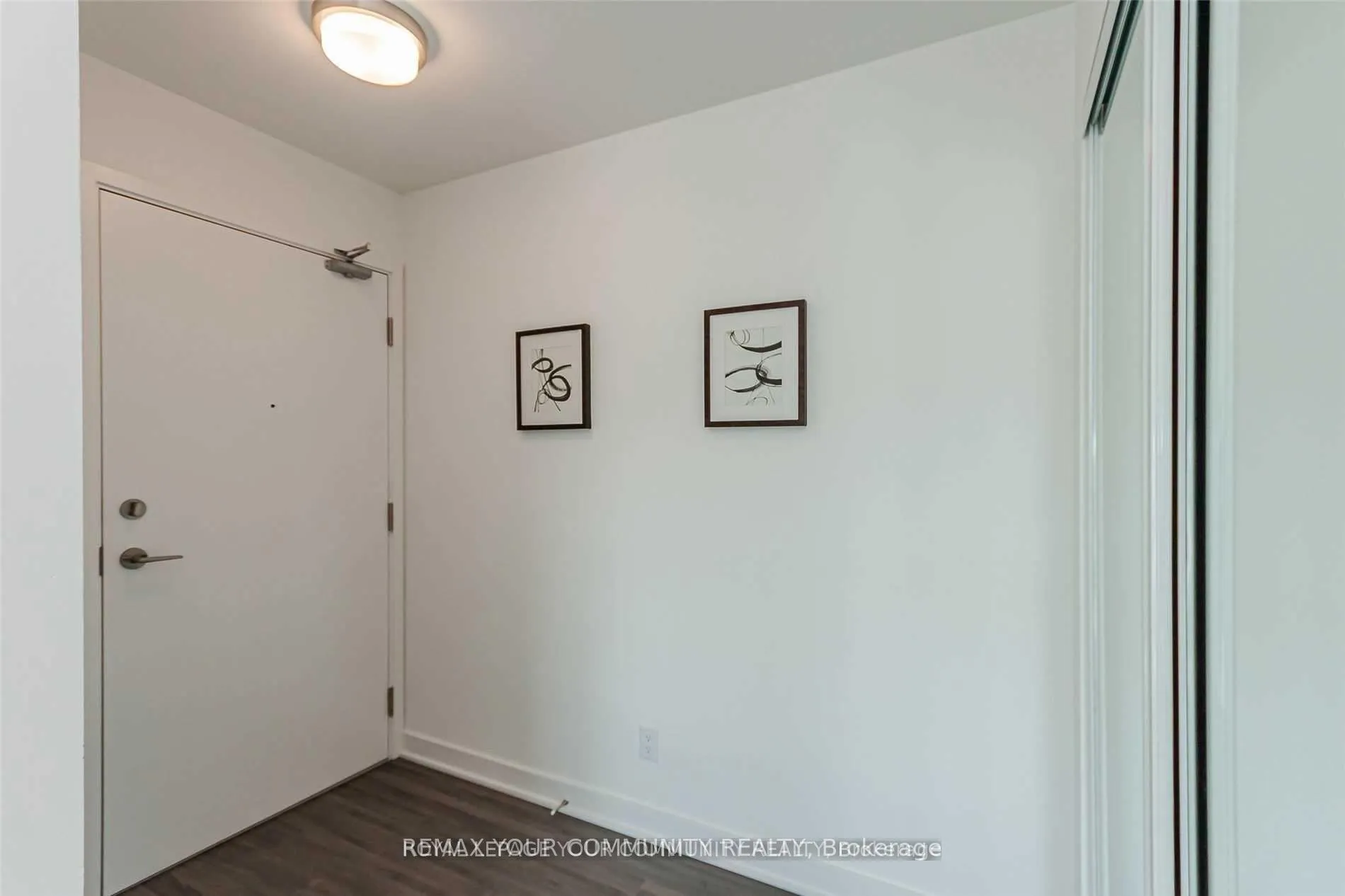 Photo 5 of Unit 521, 681 Yonge Street, Barrie, Painswick South — HOMEH