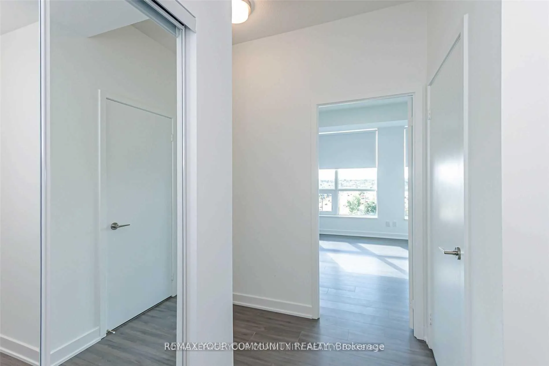 Photo 6 of Unit 521, 681 Yonge Street, Barrie, Painswick South — HOMEH