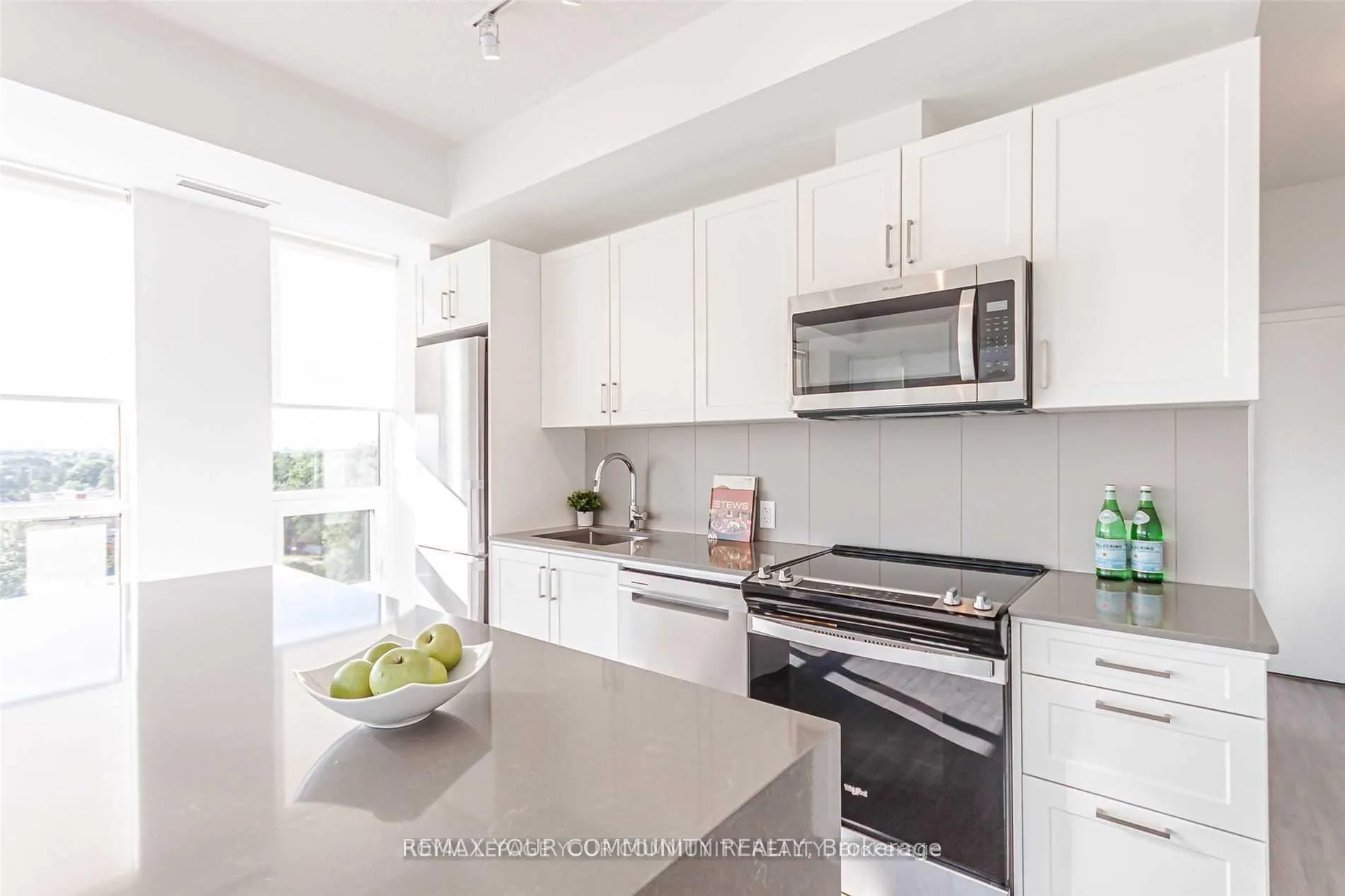 Photo 10 of Unit 521, 681 Yonge Street, Barrie, Painswick South — HOMEH