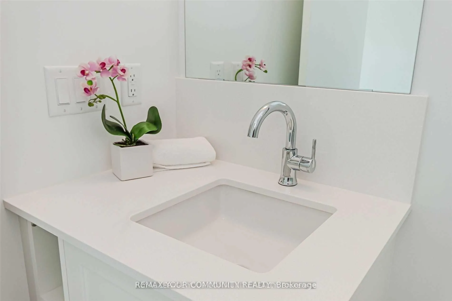 Photo 19 of Unit 521, 681 Yonge Street, Barrie, Painswick South — HOMEH