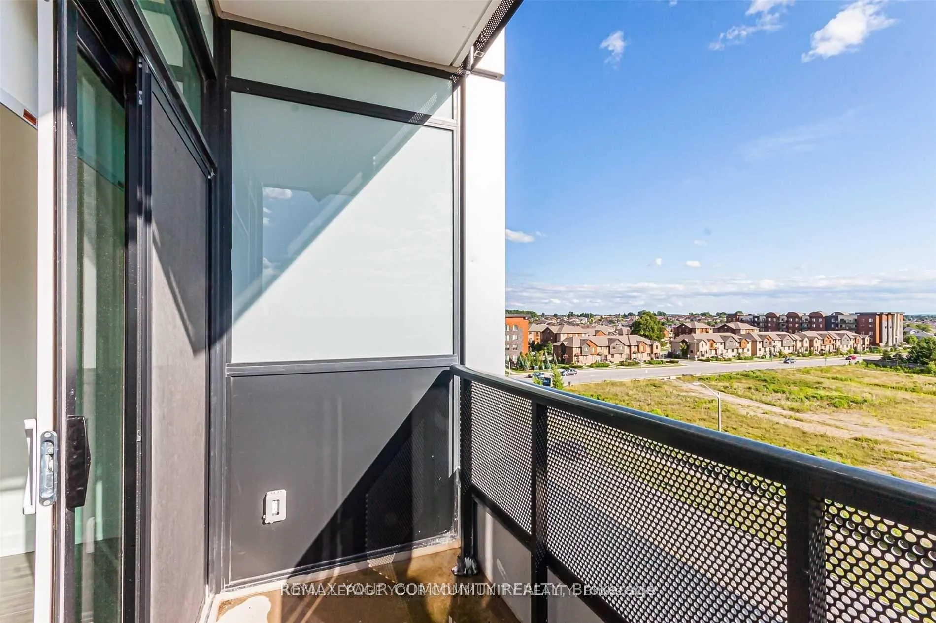 Photo 28 of Unit 521, 681 Yonge Street, Barrie, Painswick South — HOMEH