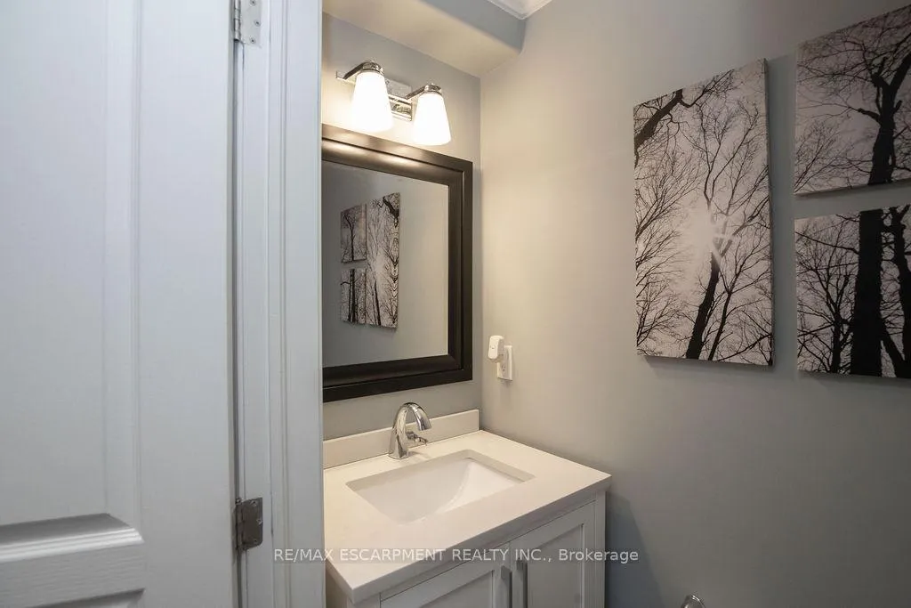 Photo 6 of 85 Chamomile Drive, Hamilton, Eleanor — HOMEH