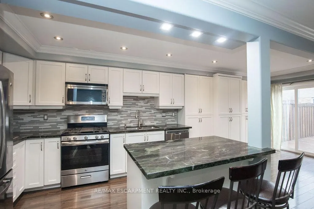 Photo 19 of 85 Chamomile Drive, Hamilton, Eleanor — HOMEH